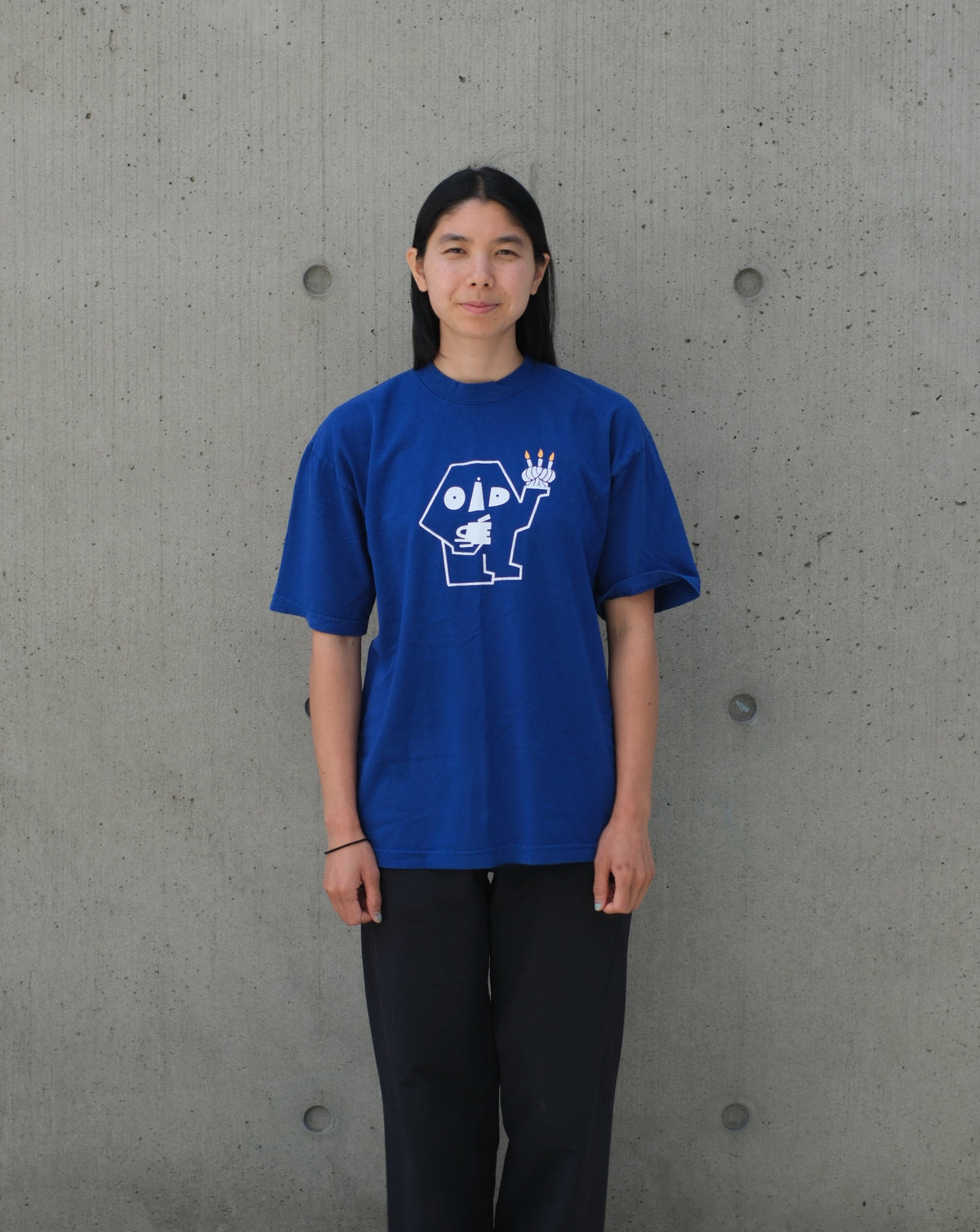Oidé Monster loves Cardamom bun by Spencer Pidgeon / Cobalt Blue